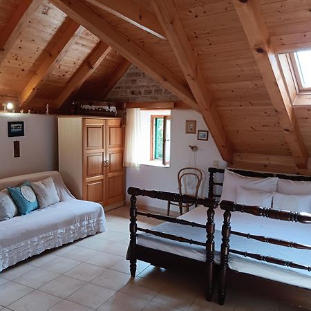 Guest House Lucijo فربوسكا الغرفة الصورة